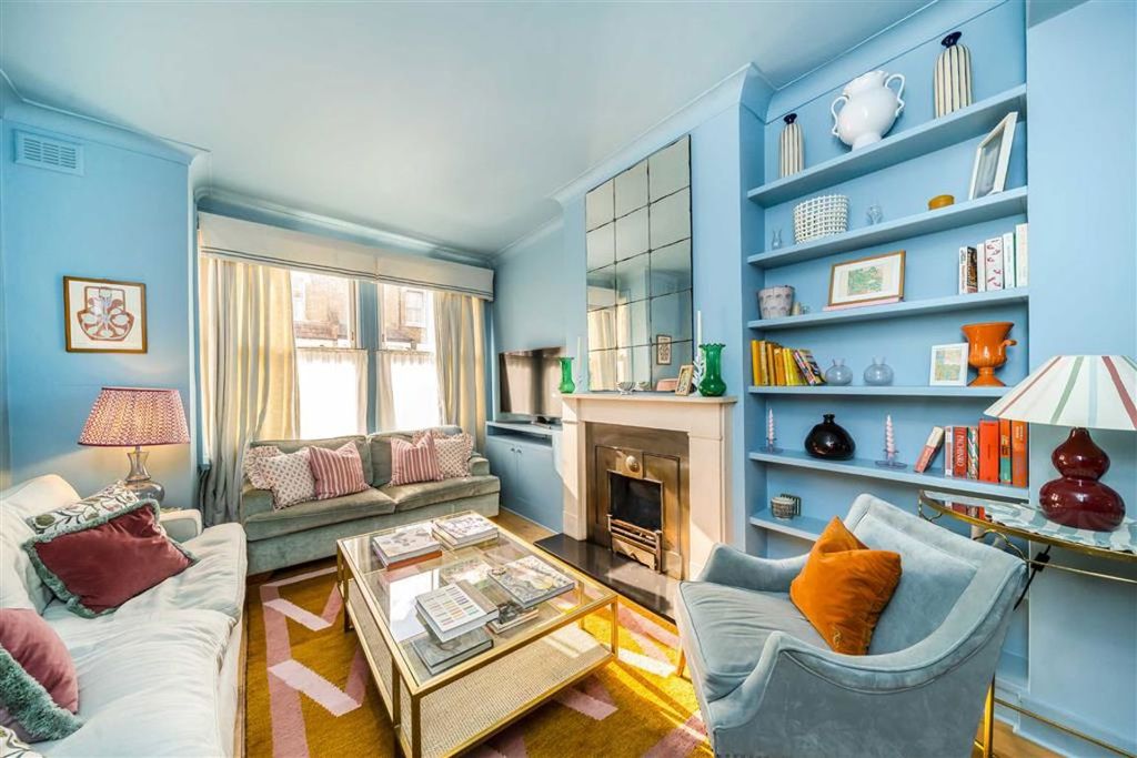 Property photo 2 of 13