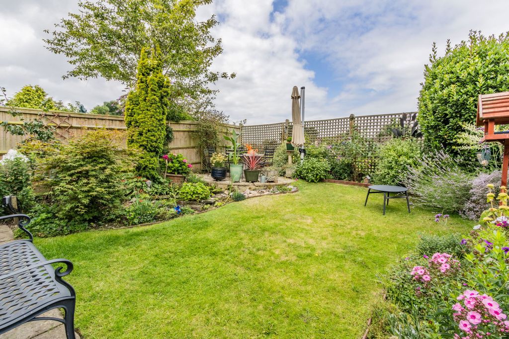 Property photo 2 of 19