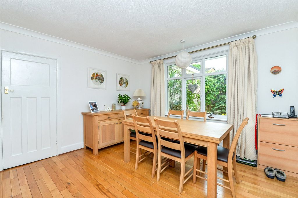 Property photo 3 of 15 Picture No. 05