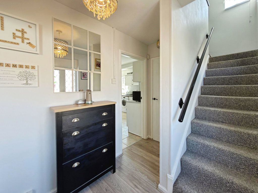 Property photo 2 of 30