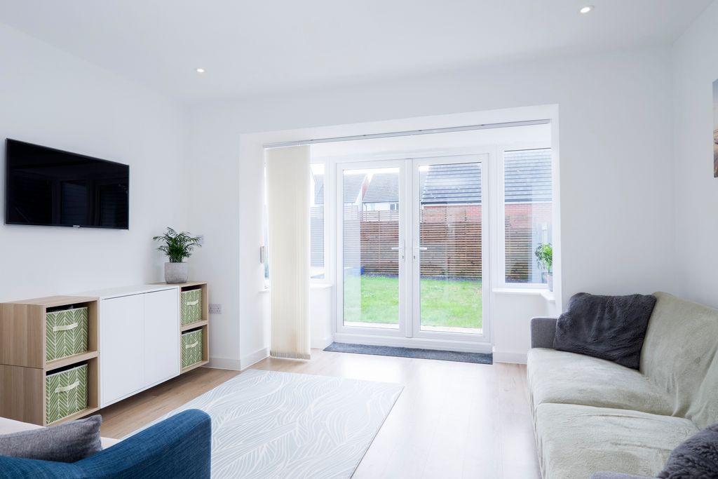 Property photo 3 of 34 Family Room