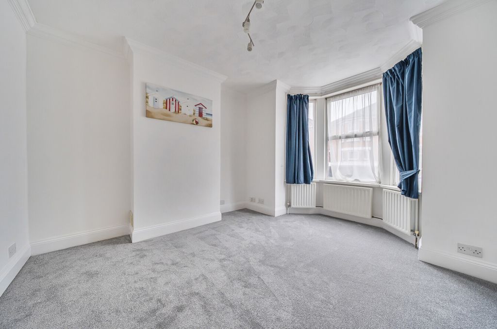 Property photo 2 of 13 1409254-21-6981Ff...