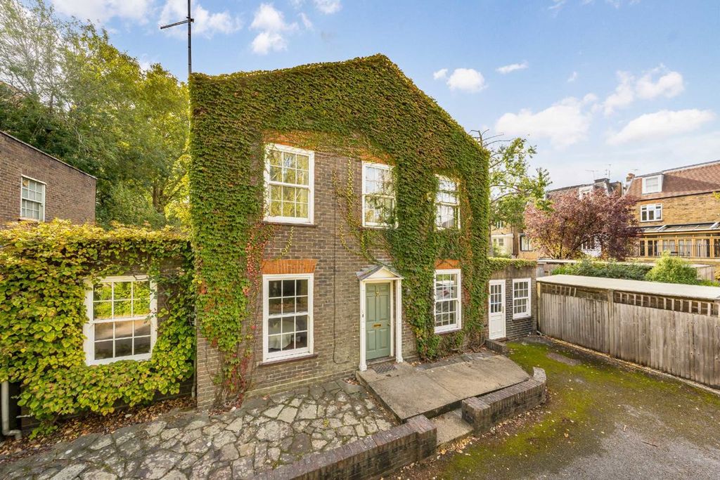Property photo 1 of 7