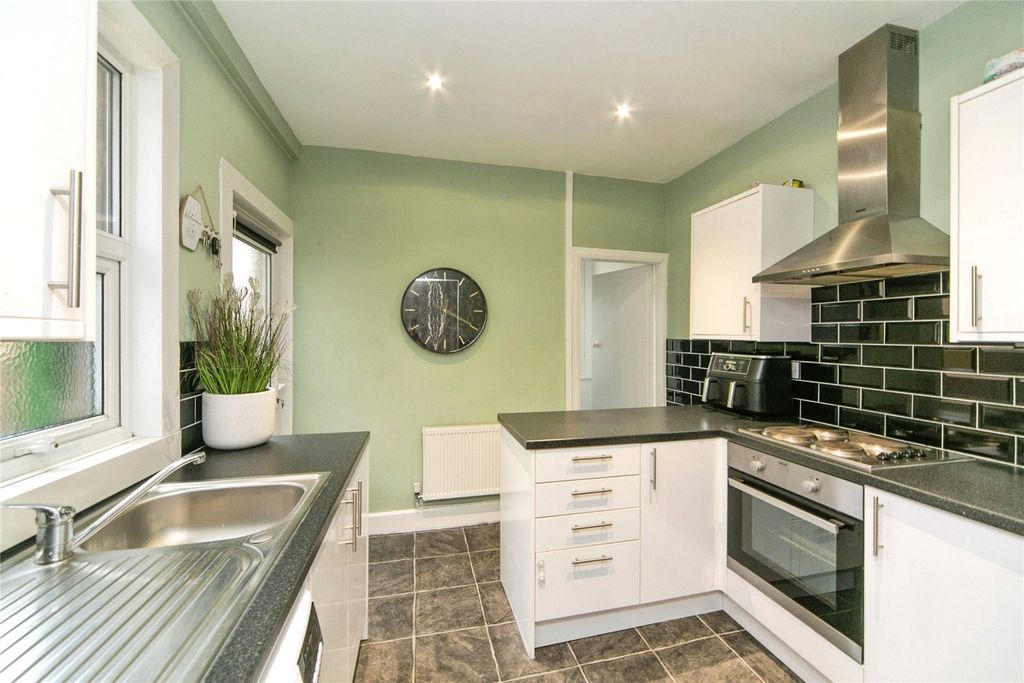 Property photo 3 of 17 Picture No. 51