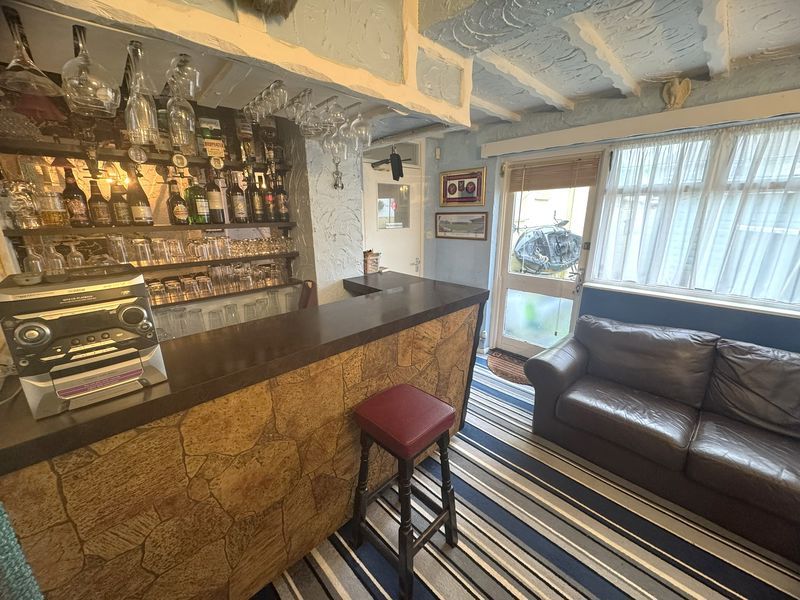 Property photo 3 of 28 Photo 2