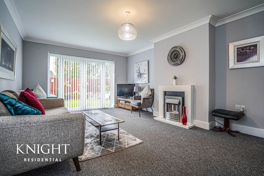 Property photo 2 of 19