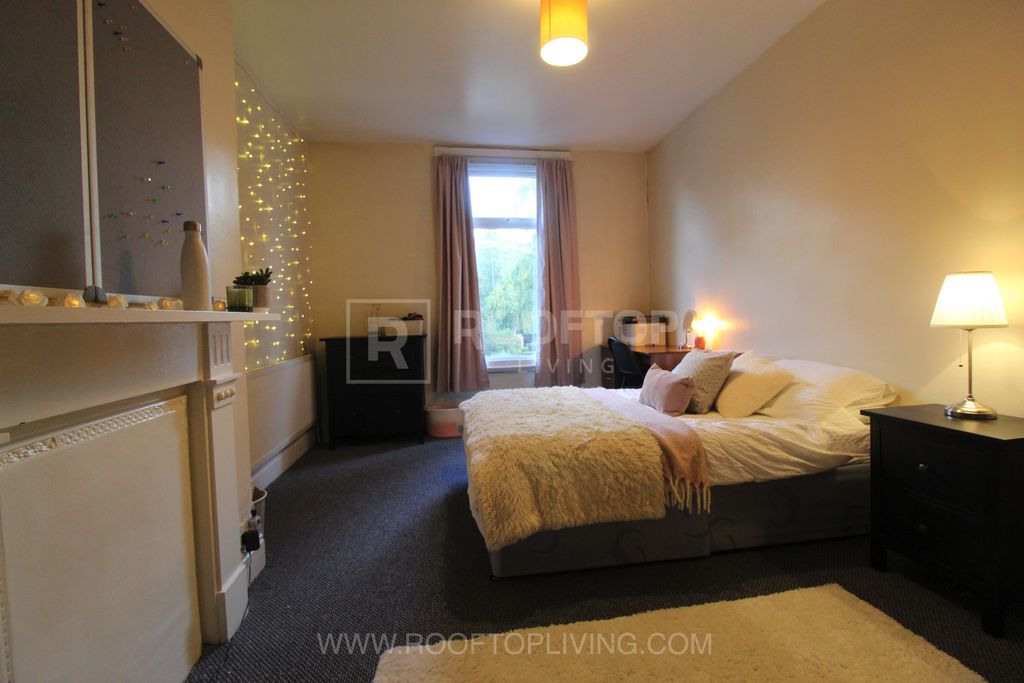 Property photo 3 of 18 Property Photo