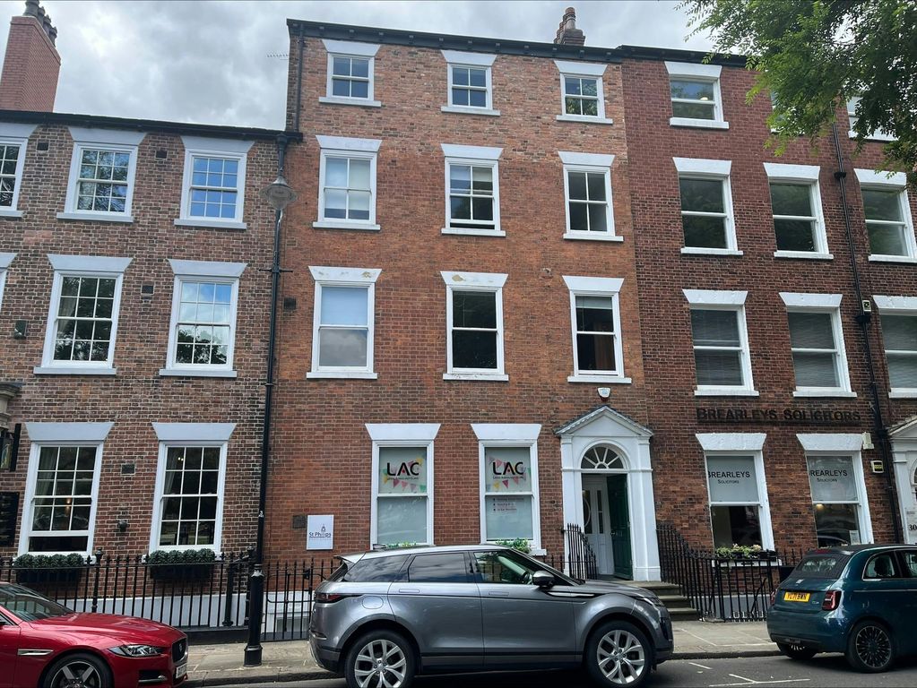 Property photo 1 of 1 29 Park Square Front.Jpeg