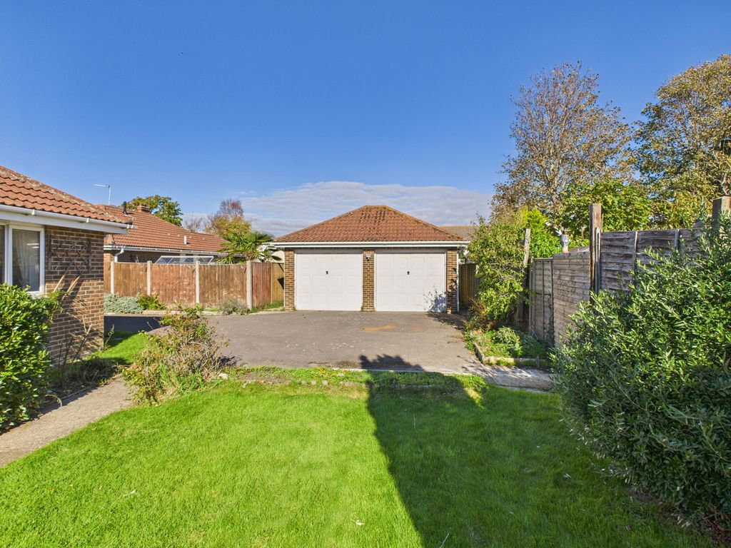 Property photo 3 of 27