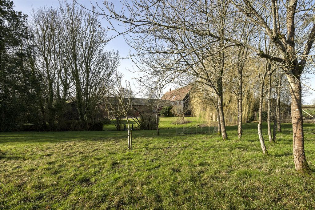 Property photo 2 of 34 Picture No. 07