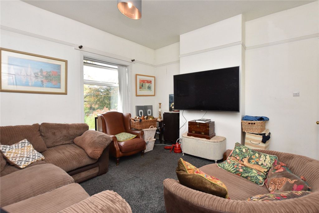 Property photo 2 of 19 Picture No. 06