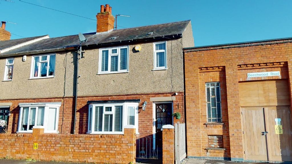 Property photo 1 of 10 Photo 14