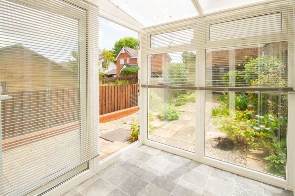 Property photo 2 of 13 Lrg_Tps 01726 217 888-05