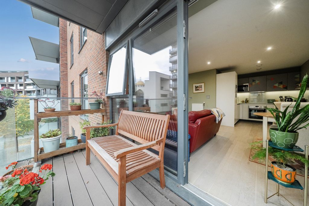 Property photo 2 of 21 1365843-5-68F1119...