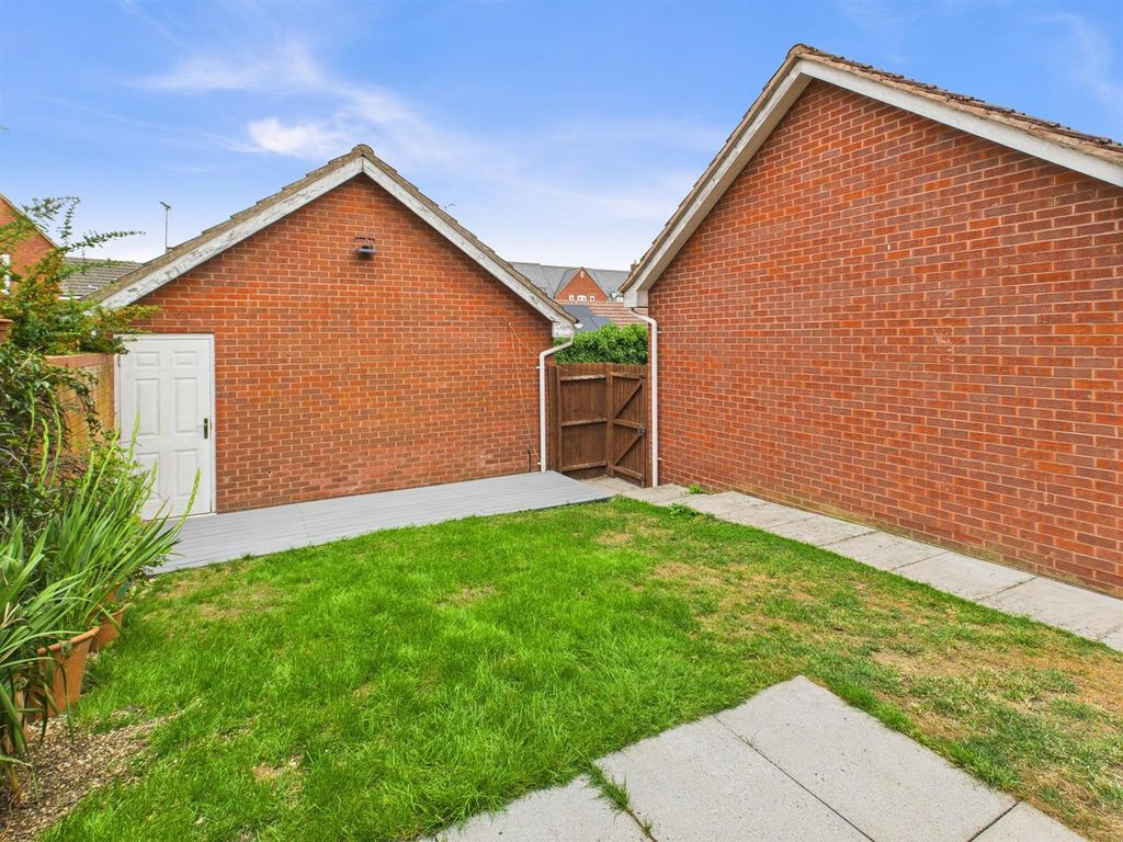 Property photo 3 of 15