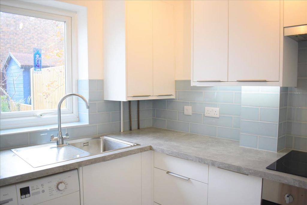 Property photo 2 of 4