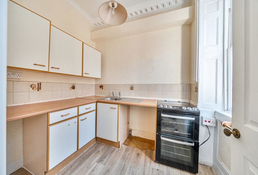 Property photo 2 of 15 Kitchen