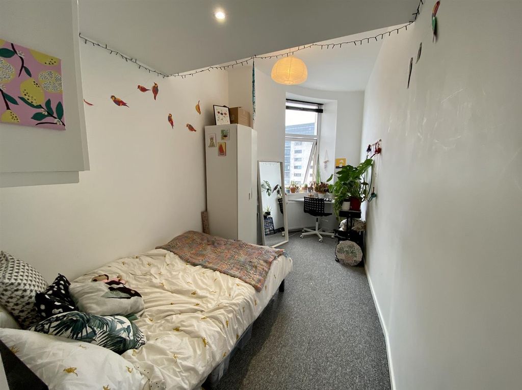 Property photo 3 of 11 Screenshot 2021-06-10 At 16.02.34.Png