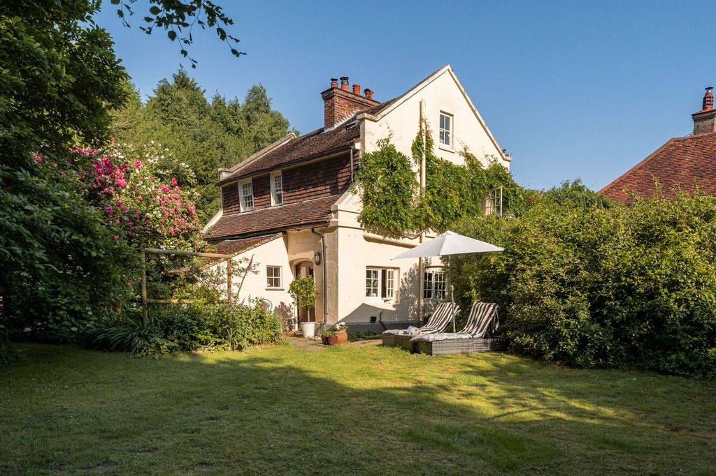 Property photo 1 of 23