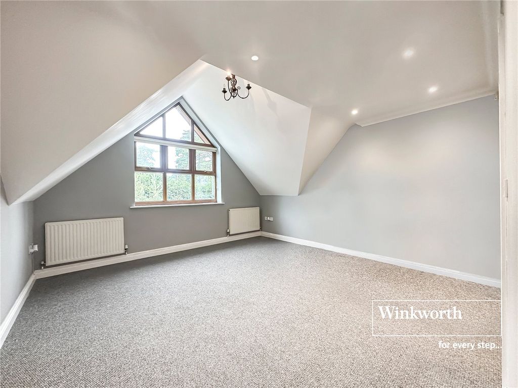 Property photo 3 of 8 Picture No. 08