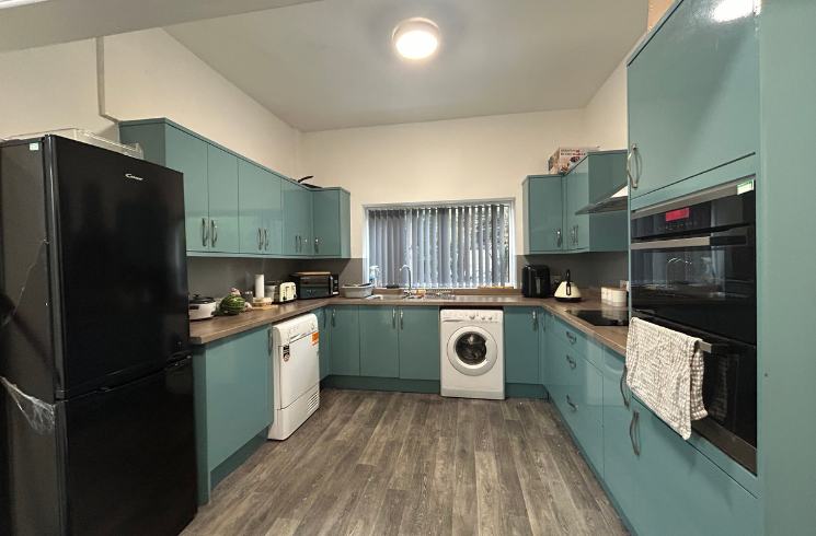 Property photo 2 of 11