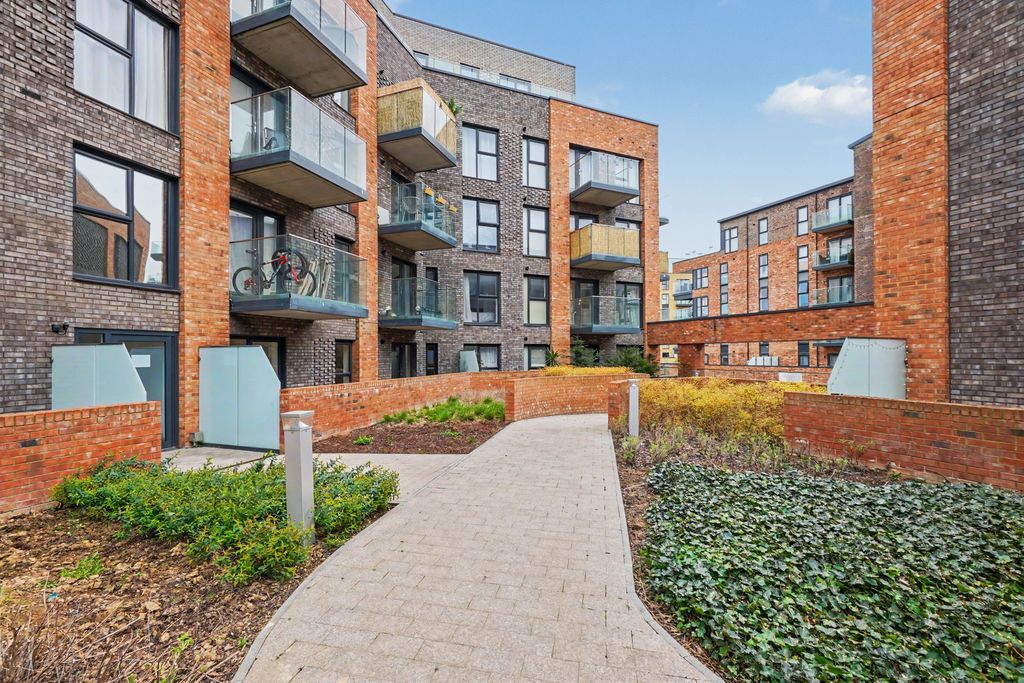 Additional image 25 of 2 bed flat for saleWilliam Mundy Way, Dartford DA1