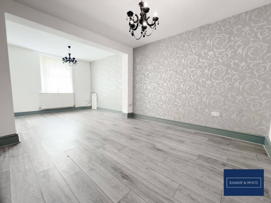 Property photo 2 of 9 Photo 2