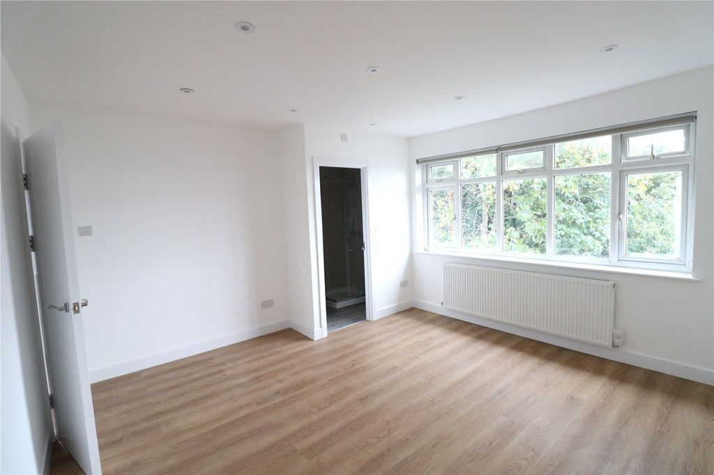 Property photo 2 of 5 Picture No. 04