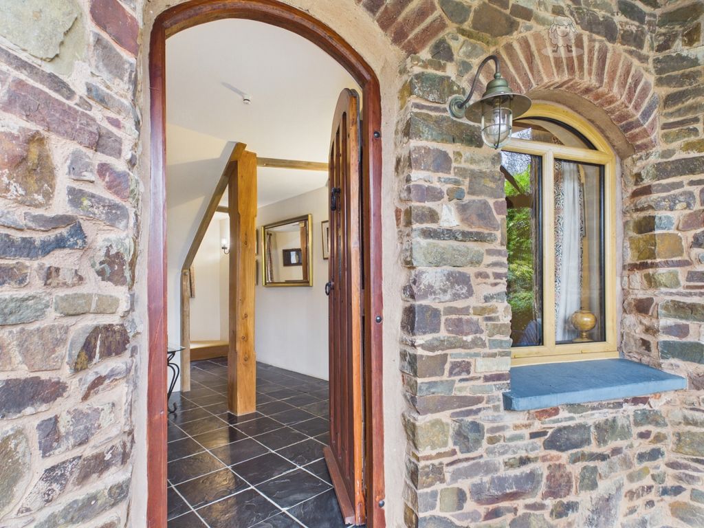 Property photo 2 of 23 Ewemove Tiverton - Front Door