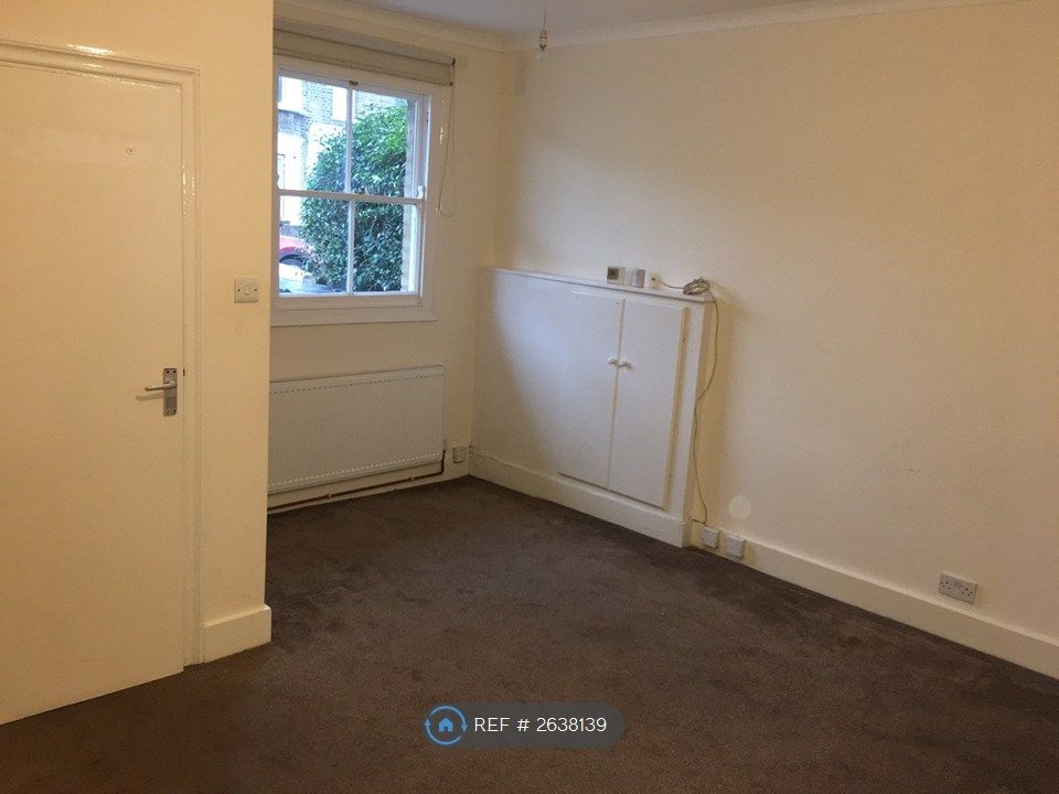 Property photo 3 of 11