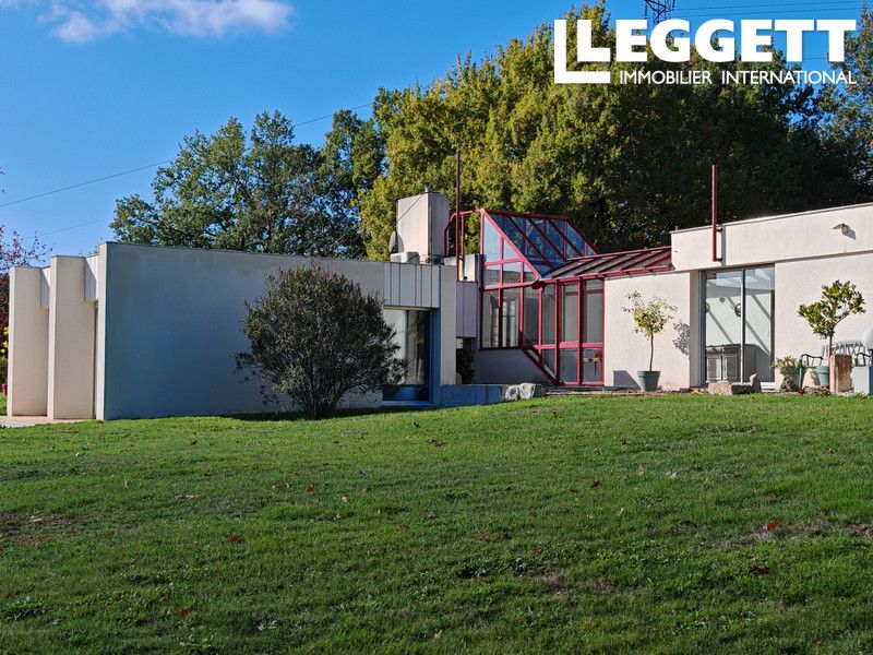 Property photo 2 of 10