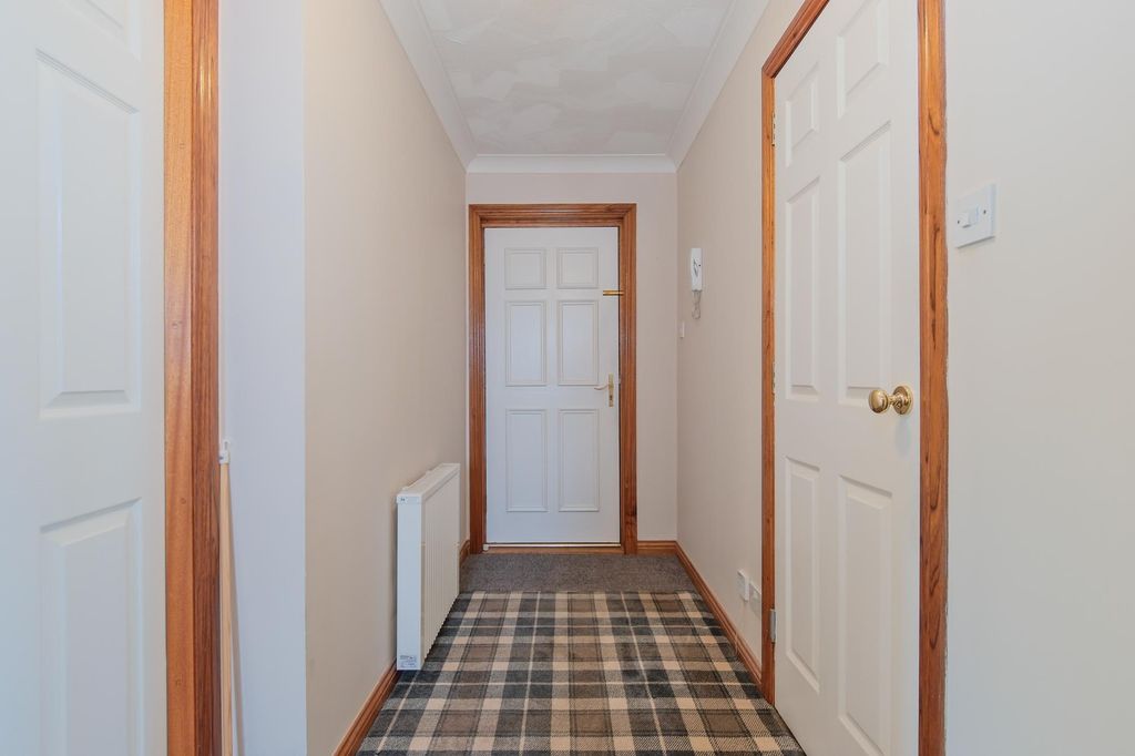 Property photo 3 of 30