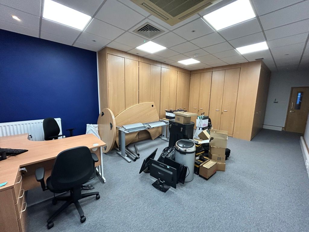 Property photo 3 of 6 Photo 1