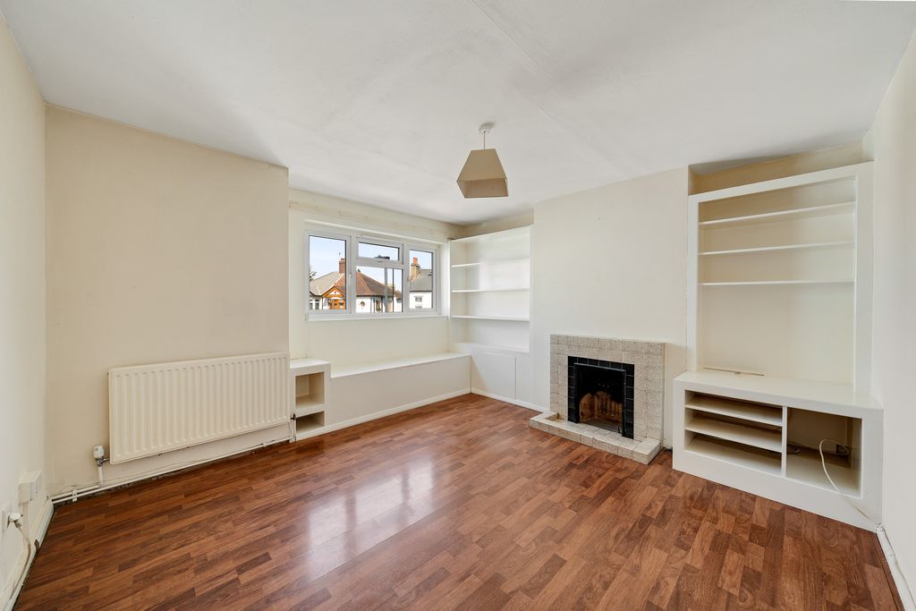 Property photo 2 of 6