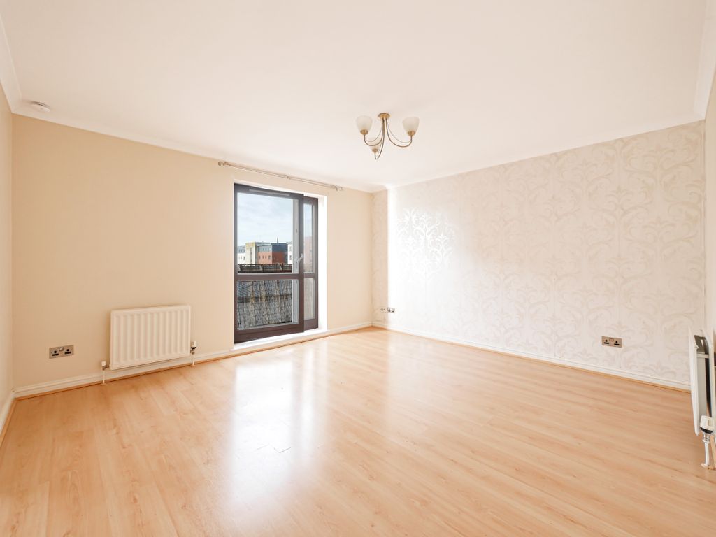 Property photo 2 of 13 Lounge-2