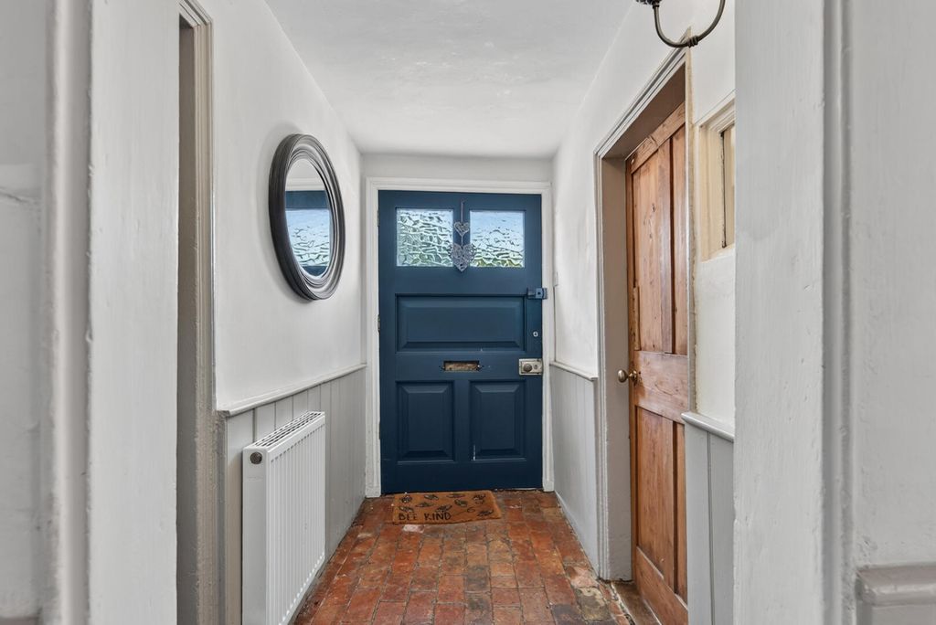 Property photo 3 of 19 Hallway