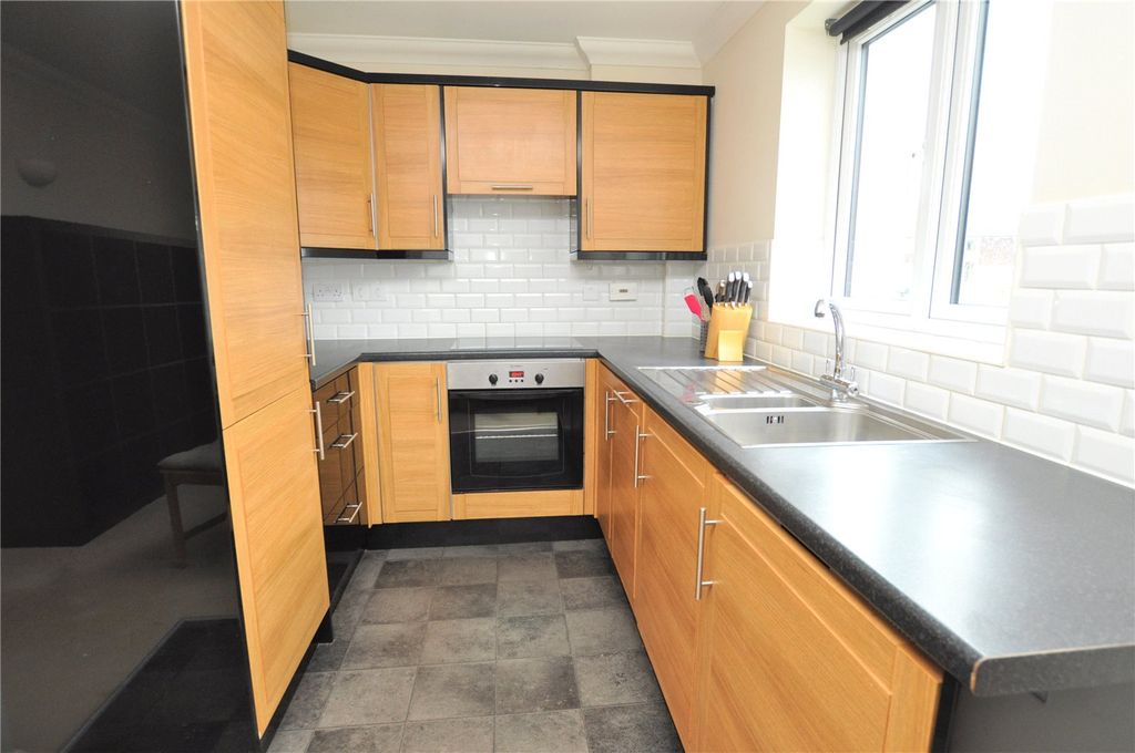 Property photo 2 of 8 Picture No. 06