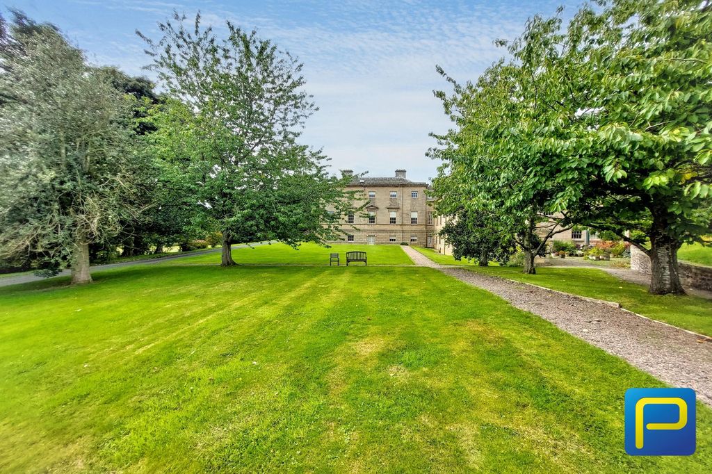 Property photo 2 of 30