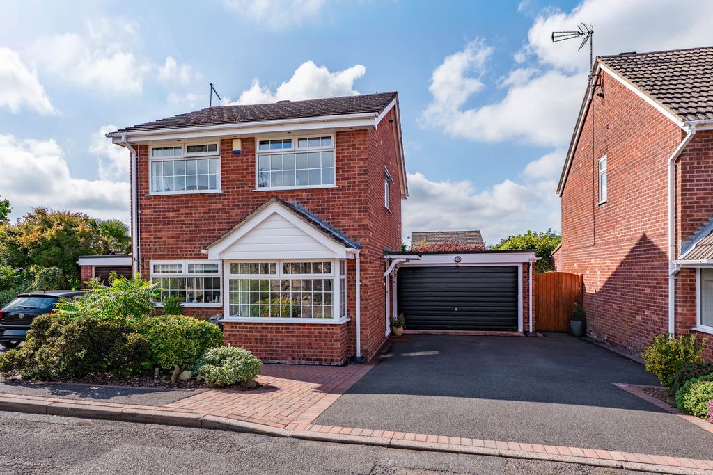 Property photo 1 of 31
