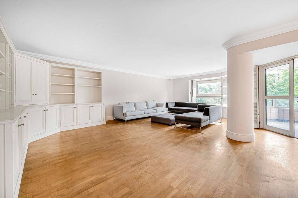 Property photo 3 of 21 Picture No. 01