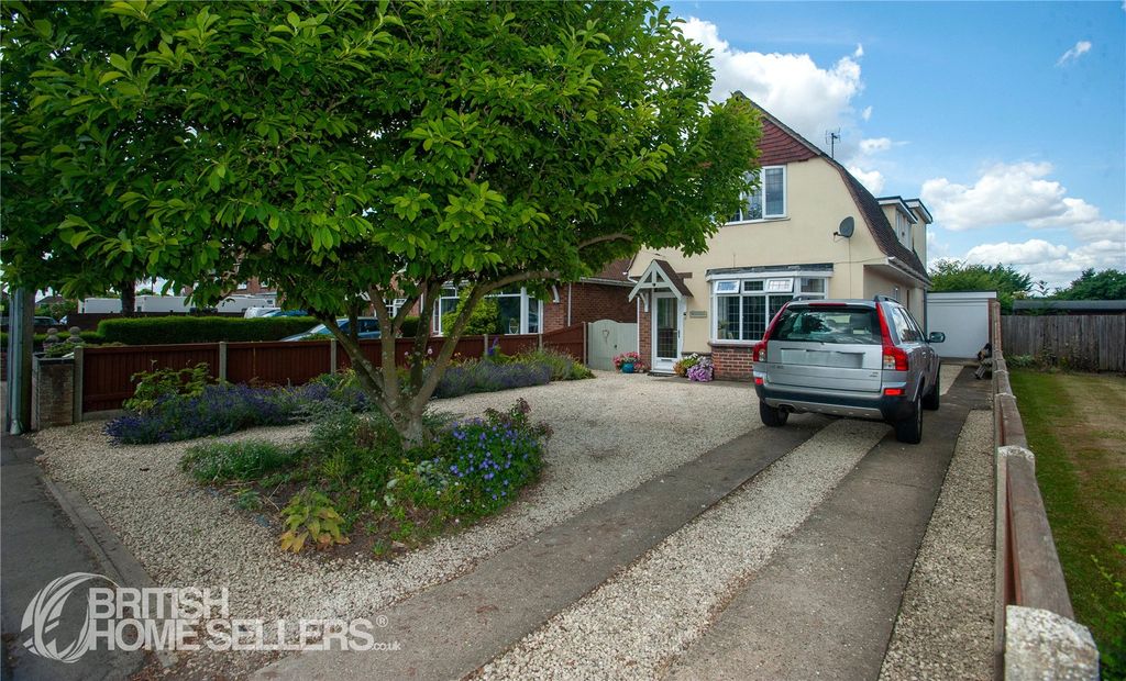Property photo 2 of 33 Picture No. 52