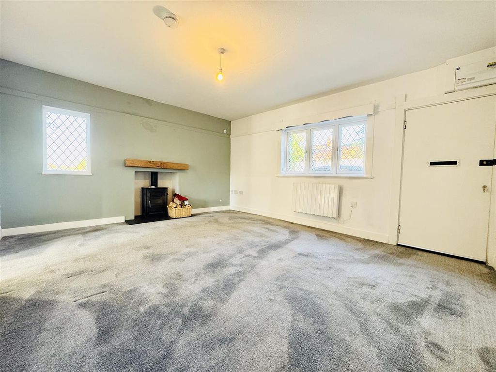 Property photo 3 of 13 Img_3036.Jpg