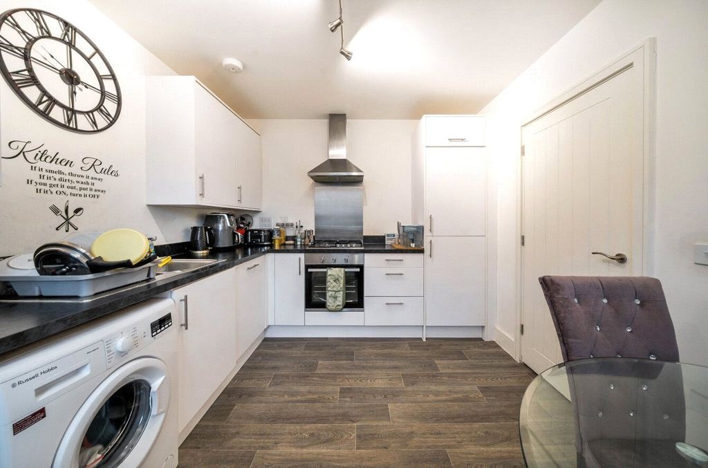 Property photo 2 of 12 Kitchen