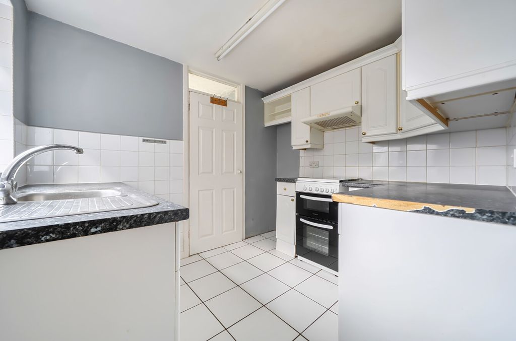 Property photo 3 of 13 1422119-1-69A7Fca...