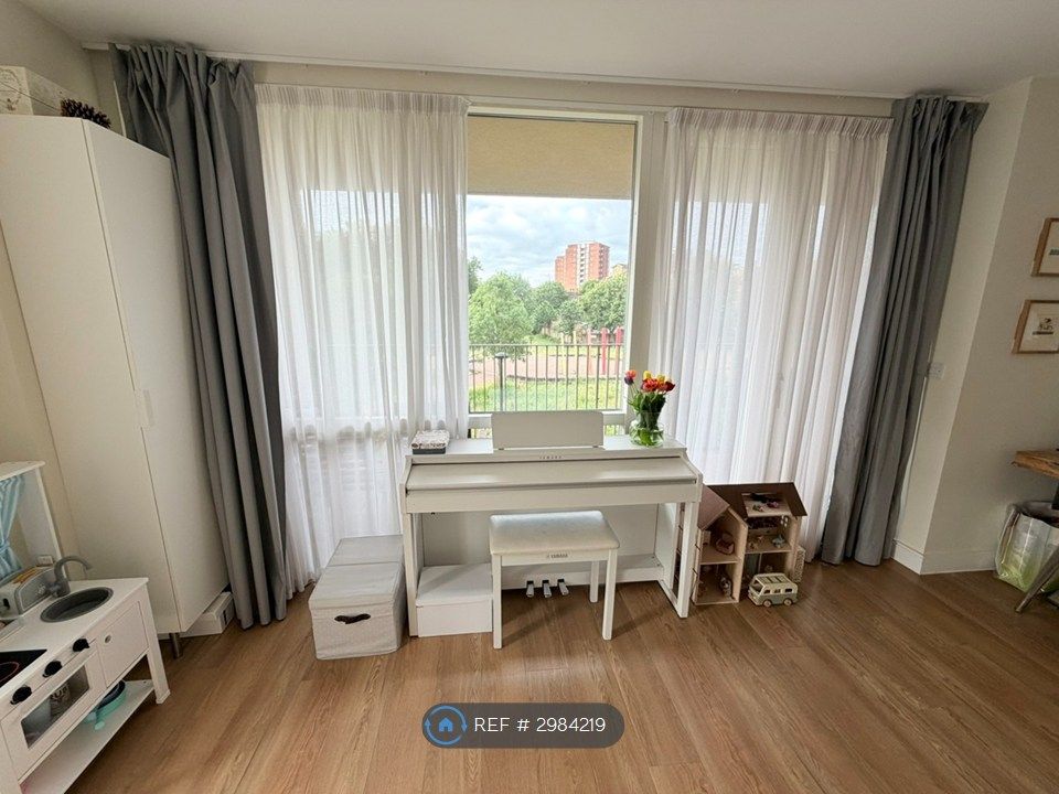 Property photo 2 of 9