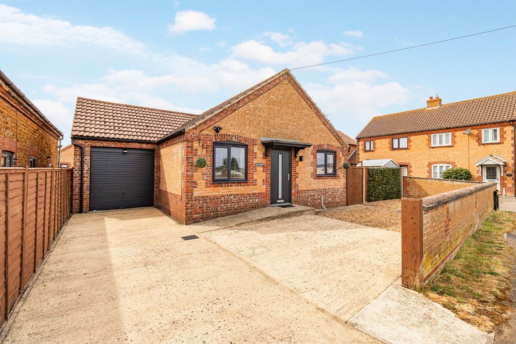 Property photo 1 of 15 5414140