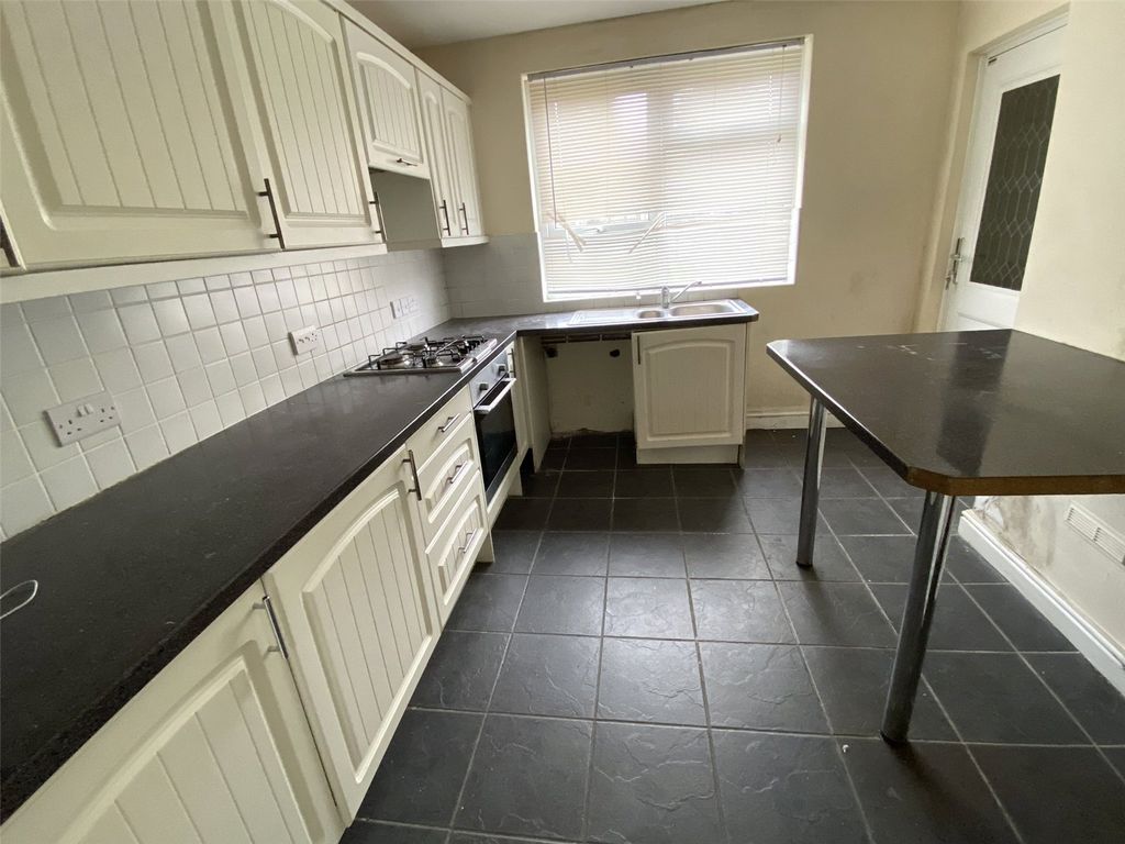 Property photo 3 of 15 Picture No. 13