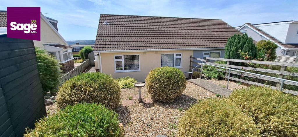 Property photo 1 of 28