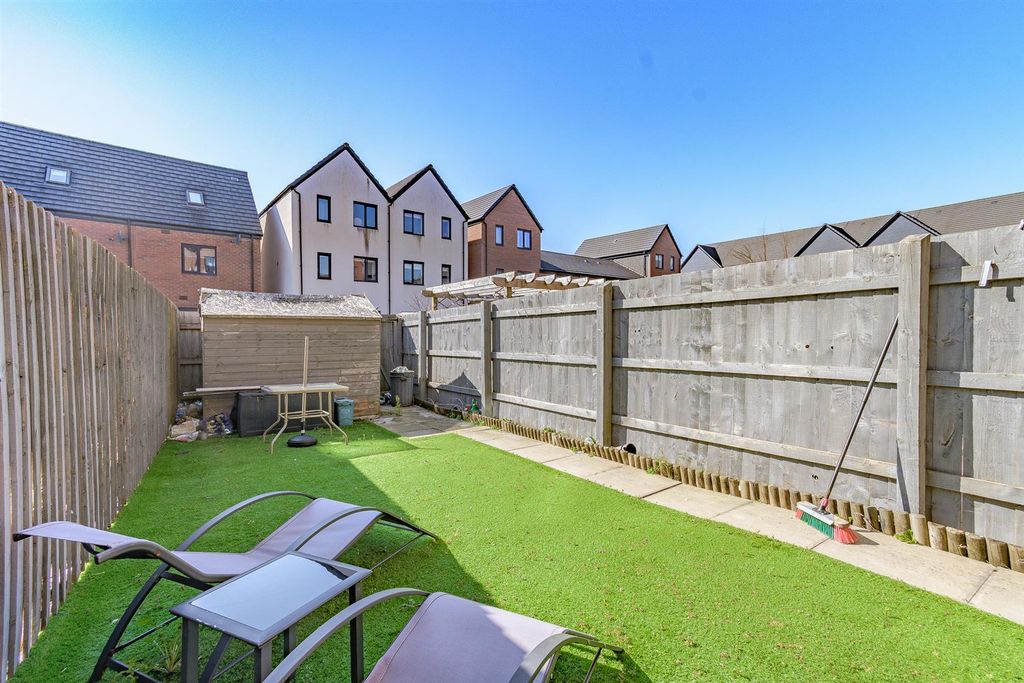 Property photo 3 of 26 Rear Garden