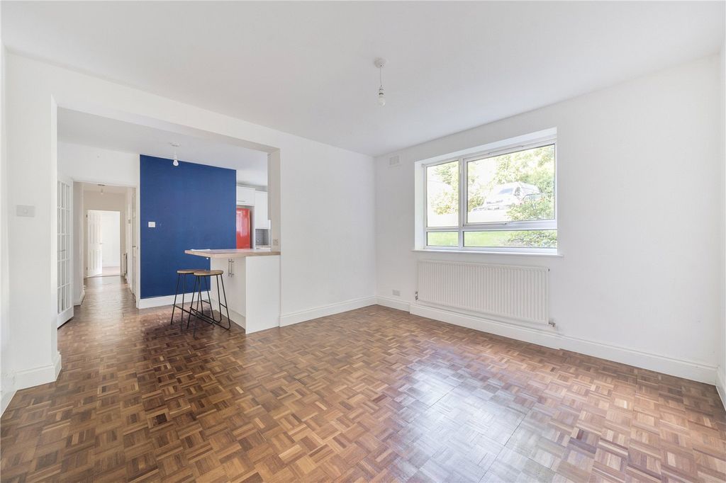 Property photo 1 of 16 Picture No. 05